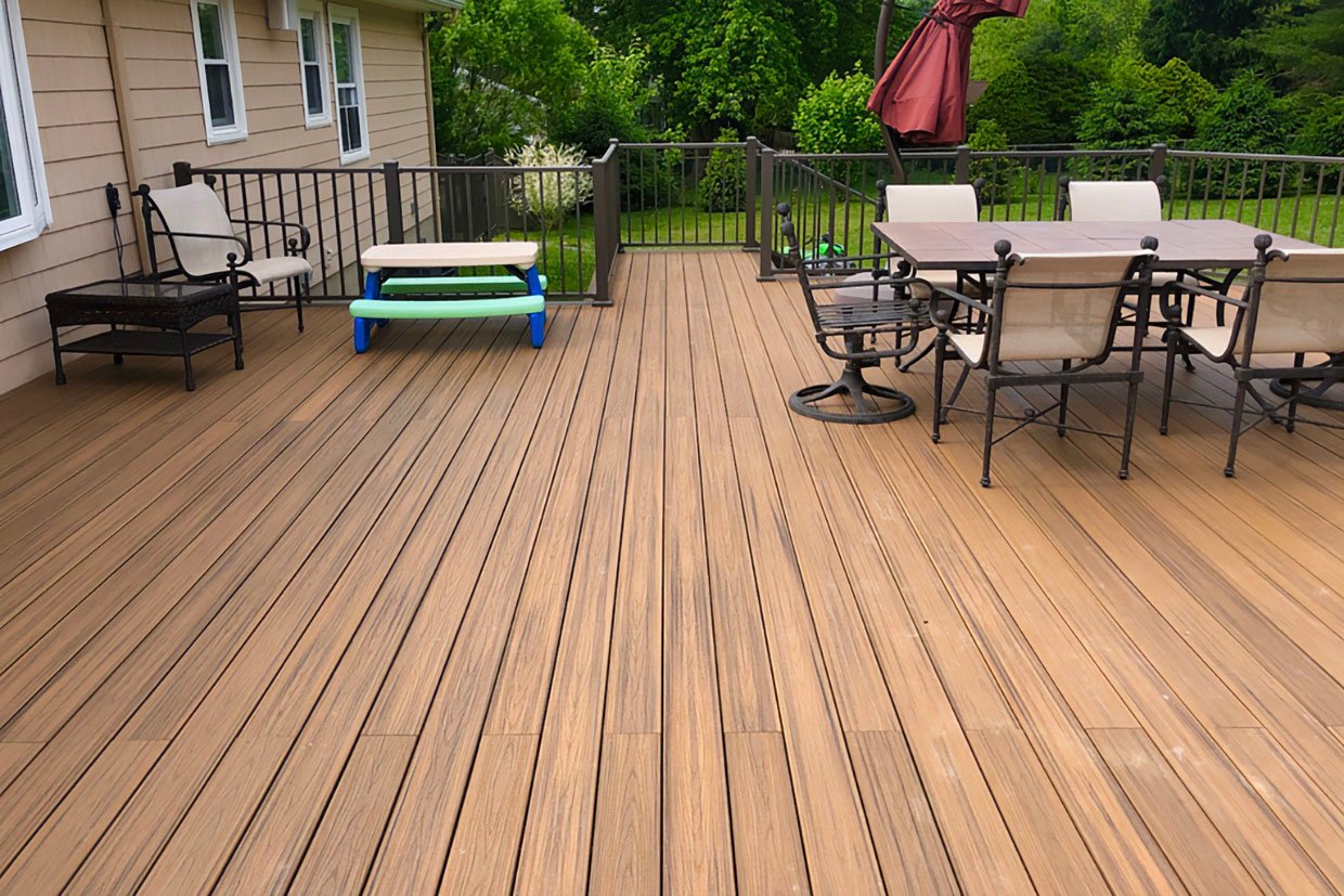 beautiful deck installation in gulfport ms