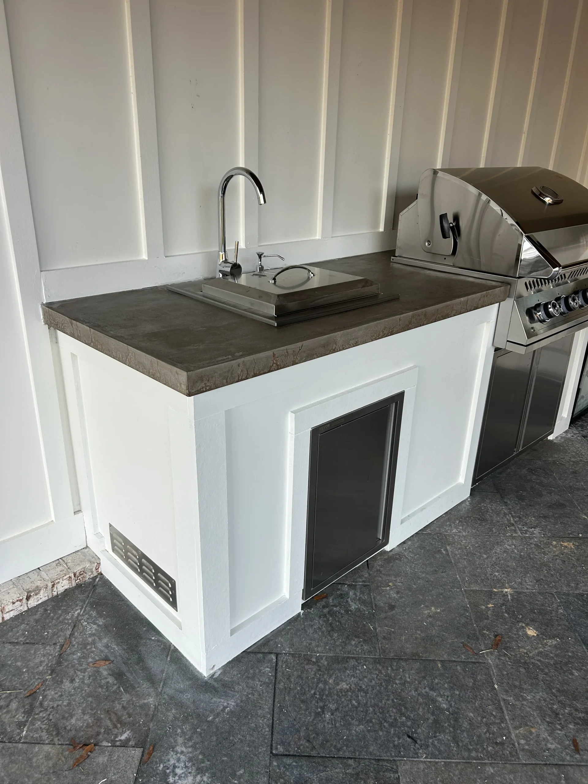 Everything Yards LLC Everything Yards LLC builds custom patios, decks, outdoor kitchens & more across Gulfport and the Mississippi Gulf Coast. Free consultations.